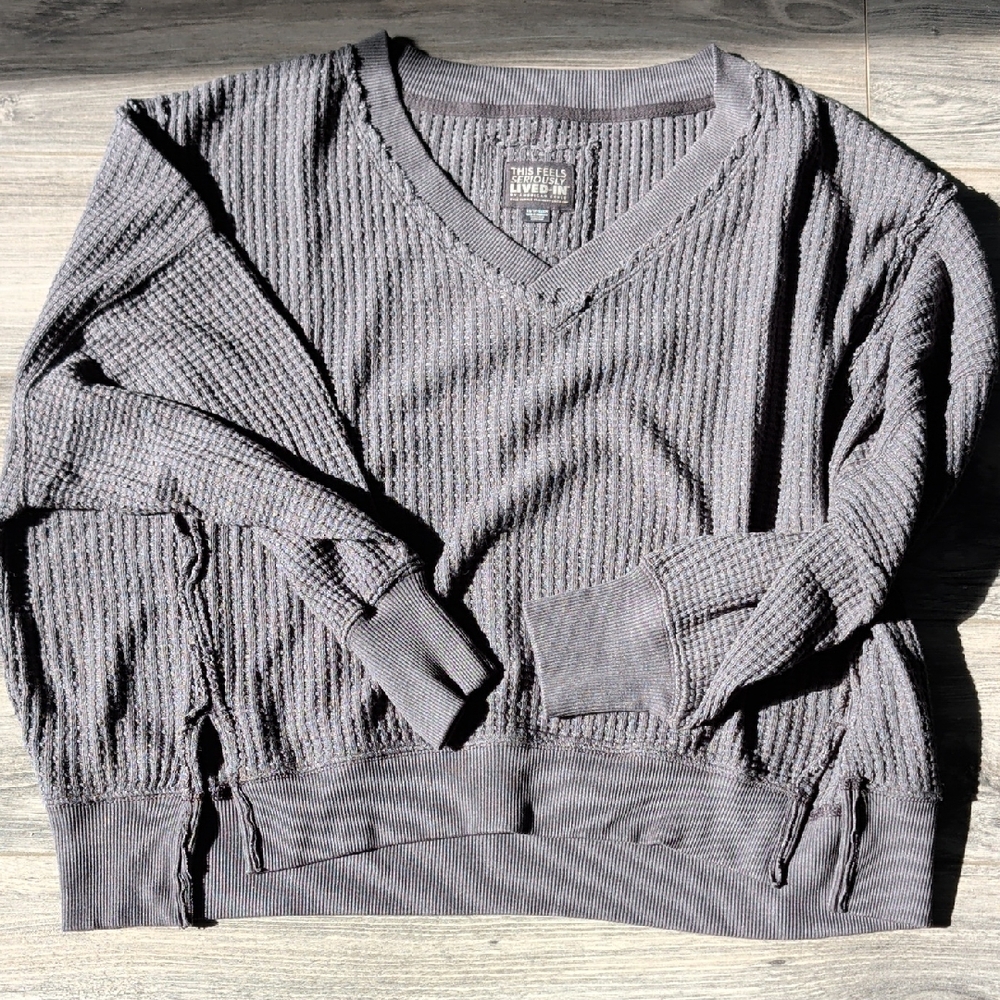 American Eagle Gray V-Neck Sweatshirt